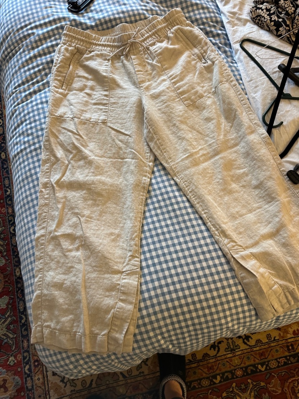 Athleta Wide-Leg Linen-Blend Drawstring Pants in Light Beige - Picture 3 of 8
